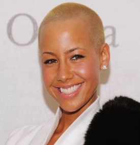 Amber rose en skaldet model